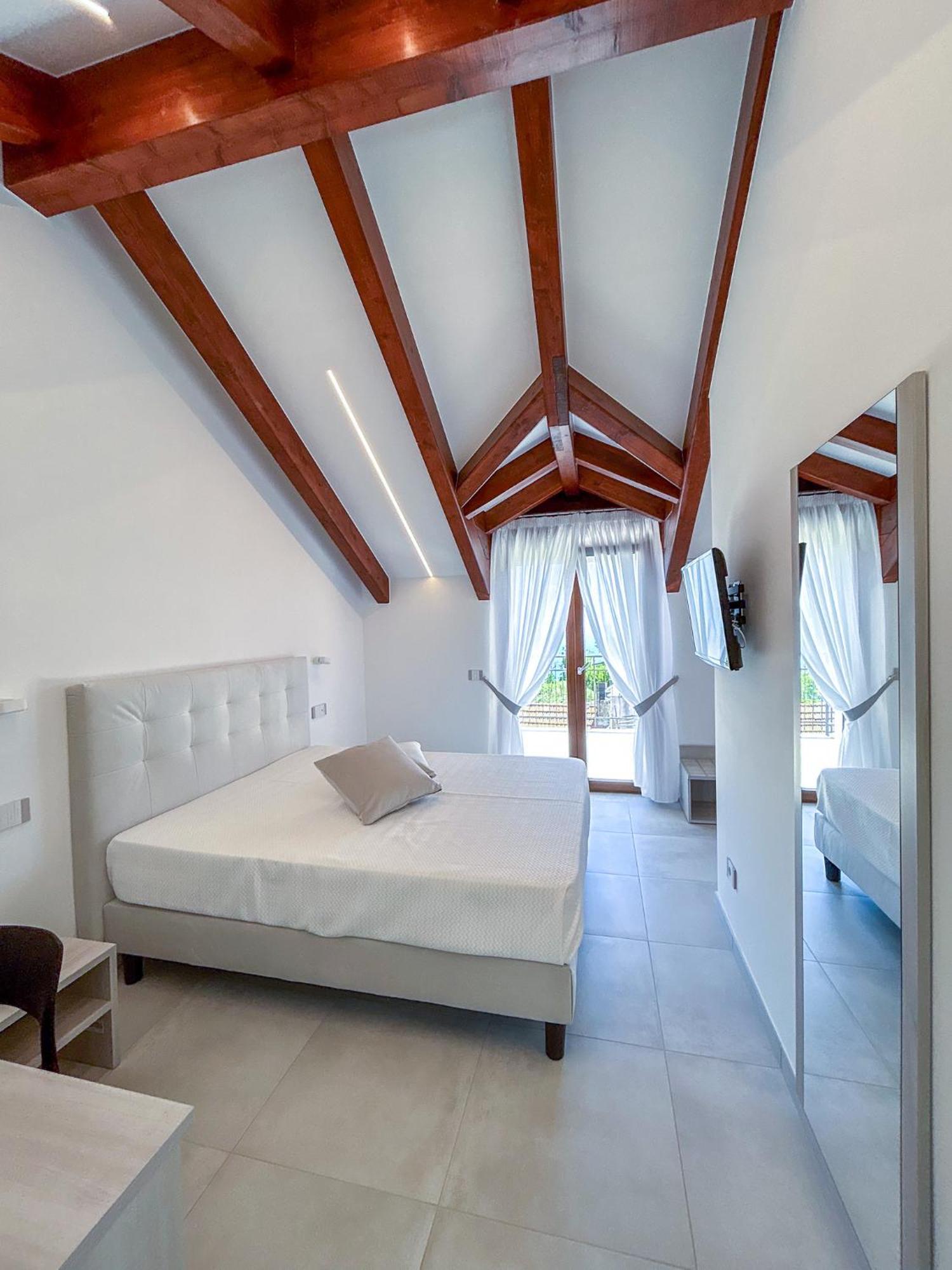 Bed and Breakfast Casa Milly Аджерола Екстер'єр фото